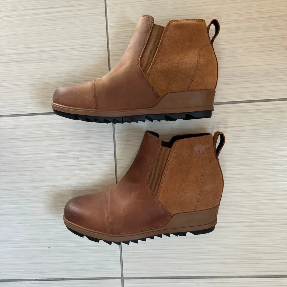 Sorel Evie Tan Leather Wedge Ankle Boots 8 - Picture 7 of 9
